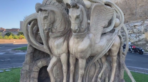 Monumento Cavalli Alati Tarquinia